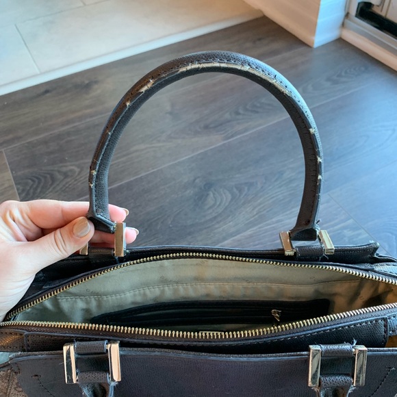 GUESS Tote Bag - Picture 6 of 8